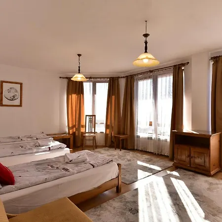 Snomads Diana-ross Homestay szállás